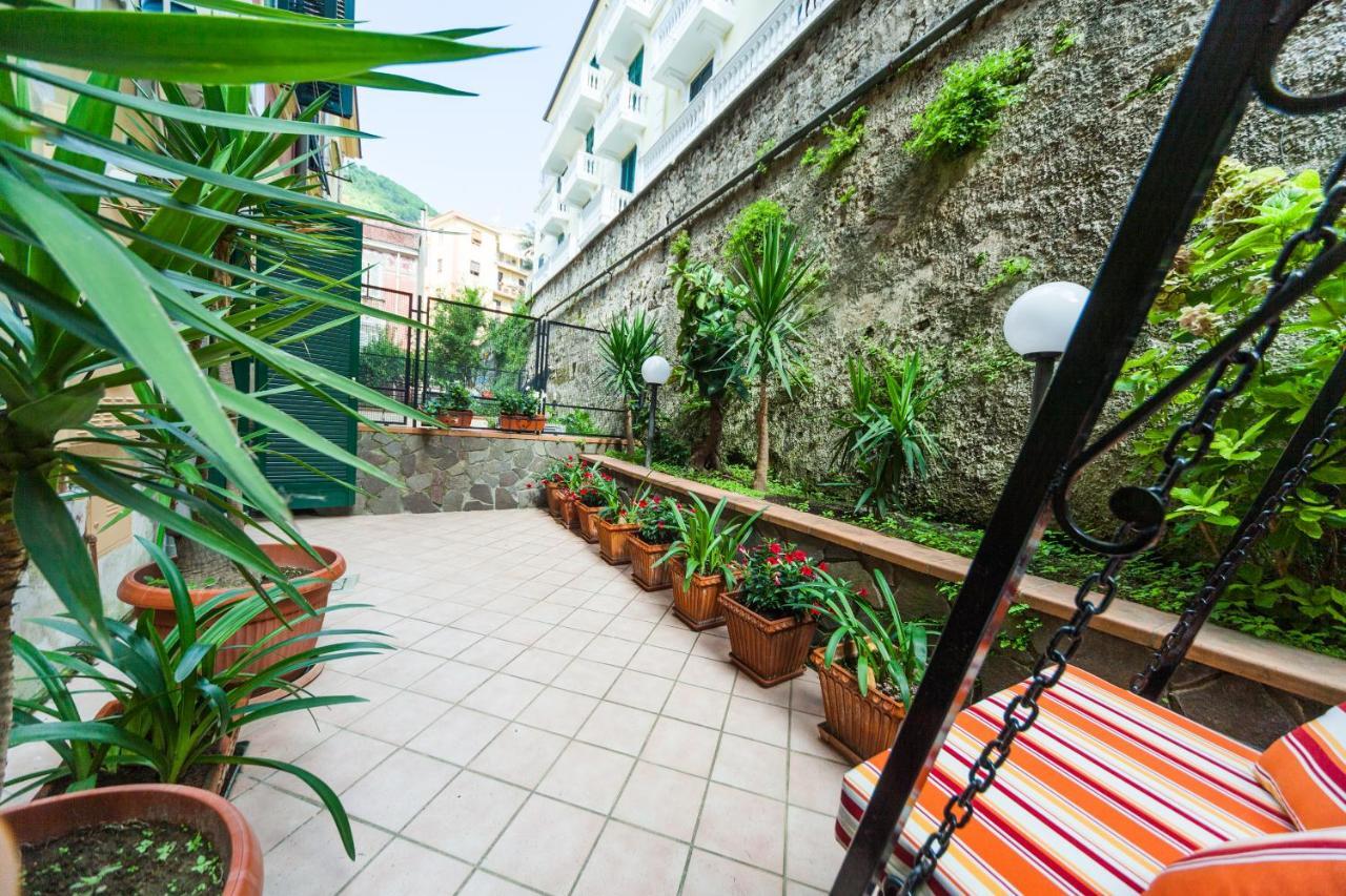 Apartment Divina Costa Salerno